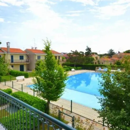 Terraced House With Private Garden
