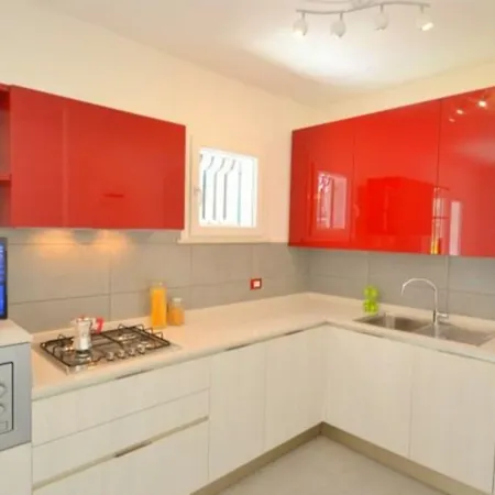 Terraced House With Private Garden * Бибионе