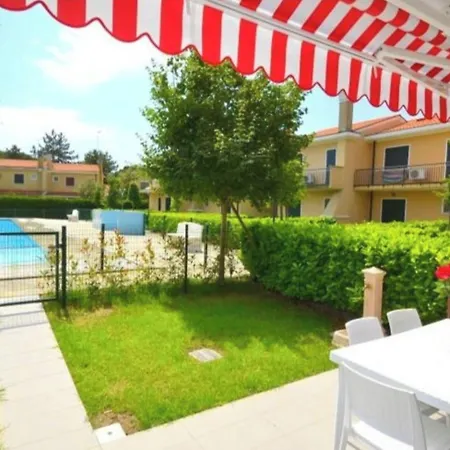 Terraced House With Private Garden * ביביונה