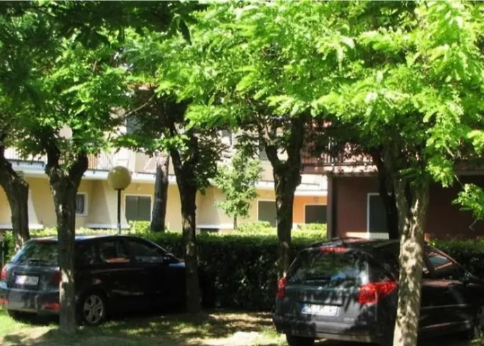 Villa Terraced House With Private Garden *