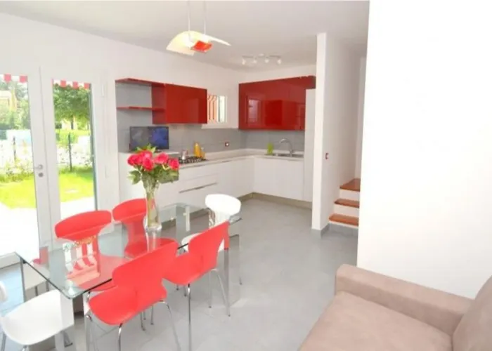 Terraced House With Private Garden Villa Bibione